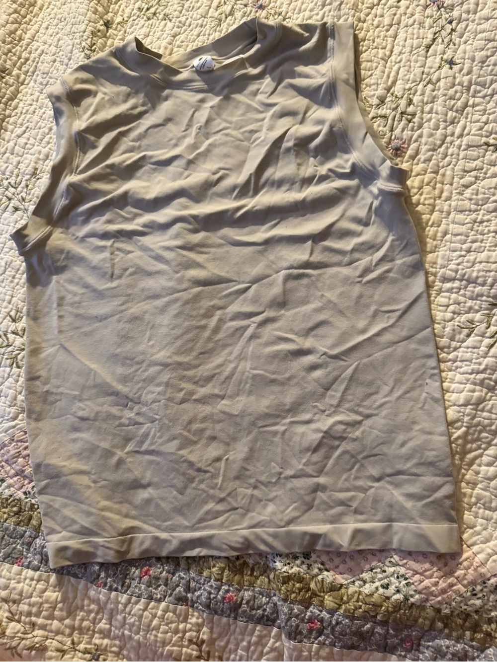 Yogalicious Sleeveless Tank Top in Light Beige